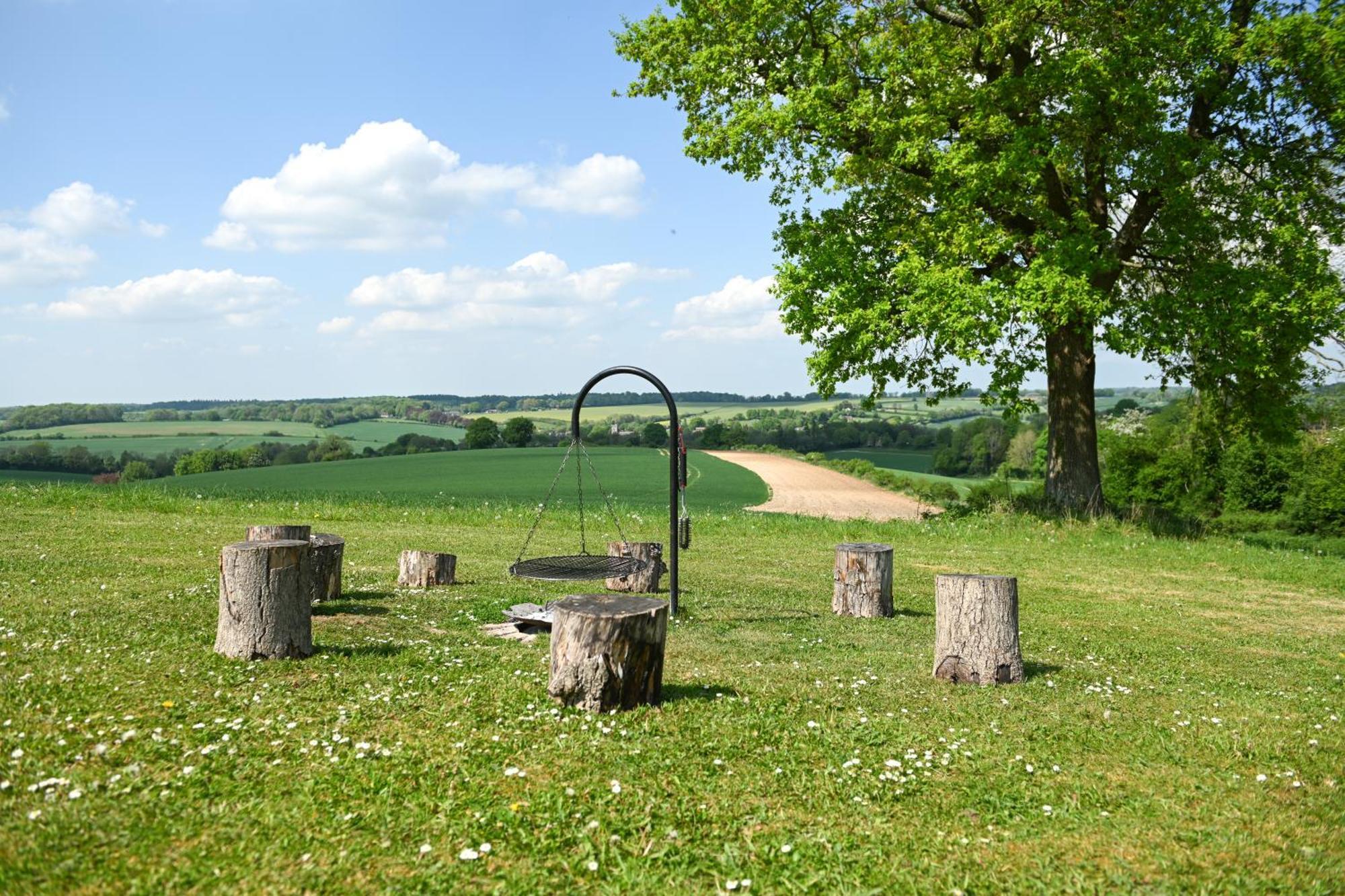 Brocklands Farm Glamping Hotel Petersfield Exterior photo